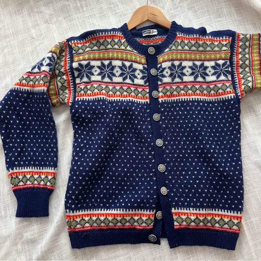 Vtg Fair Isle Wool Cardigan with Pewter Buttons